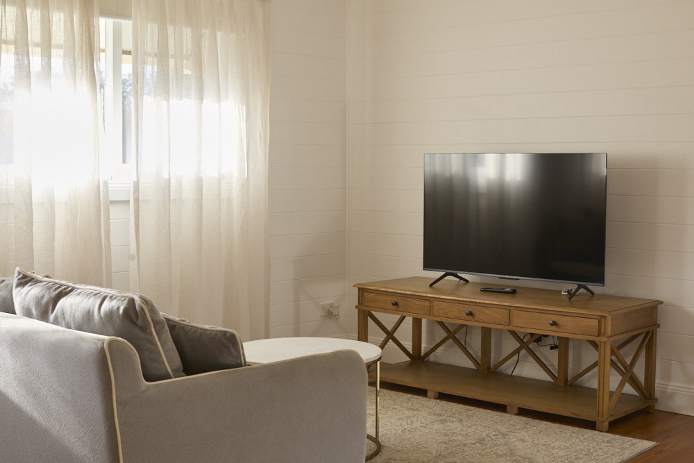 Miller Apartment living area with TV and Netflix access at Bangalow Guesthouse near Byron Bay